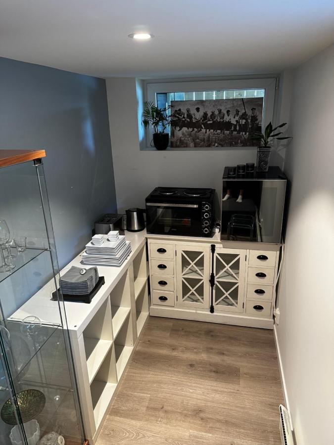 Ålesund Basement Apartment With Parking מראה חיצוני תמונה